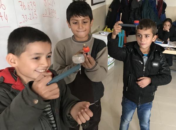 Geleneksel Çocuk Oyunları Haftamızda: Topaç Çevirme Oyunu